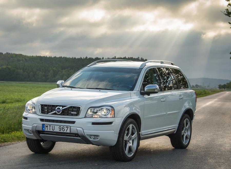  Volvo XC90 D5 R-Design 2012 года  (фото 18 из 21)